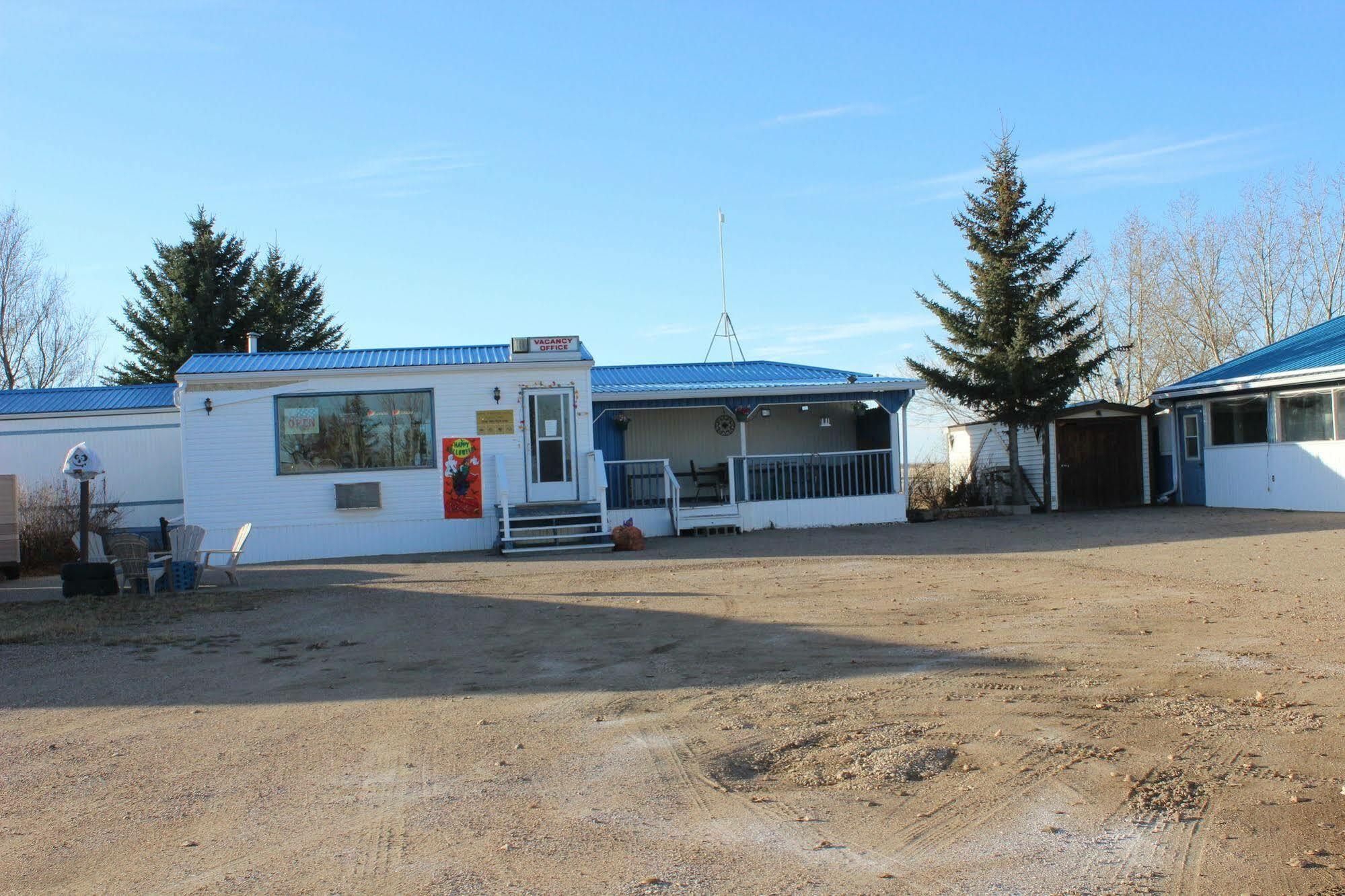 Raval Paradise Motel And Rv Park Youngstown Exterior photo